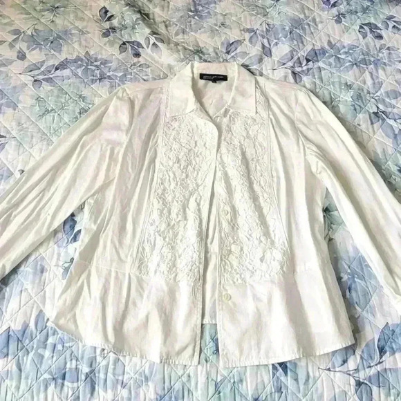 JONES NEW YORK button down shirt with lace pattern - Picture 1 of 4